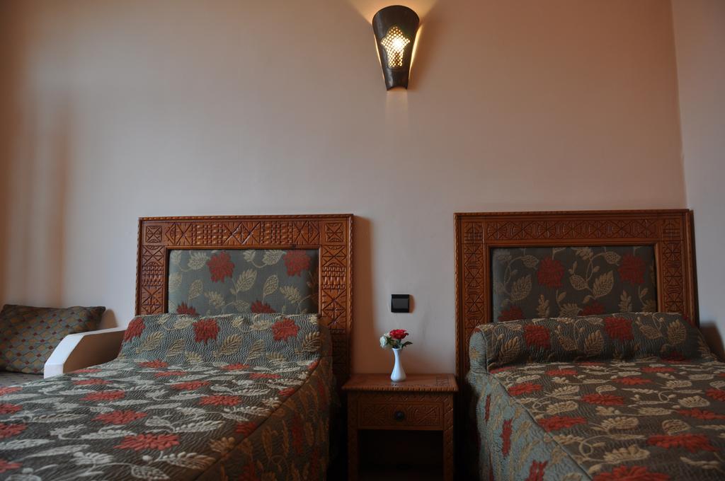 Hotel Mechouar Plaza Szavíra Kültér fotó
