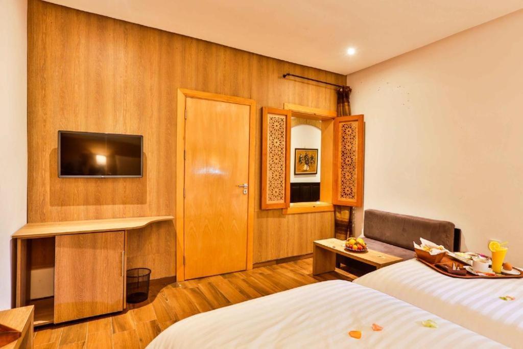Hotel Mechouar Plaza Szavíra Kültér fotó