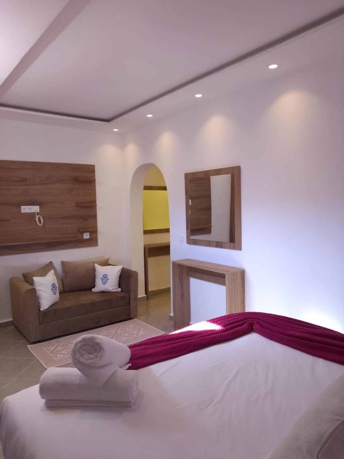 Hotel Mechouar Plaza Szavíra Kültér fotó