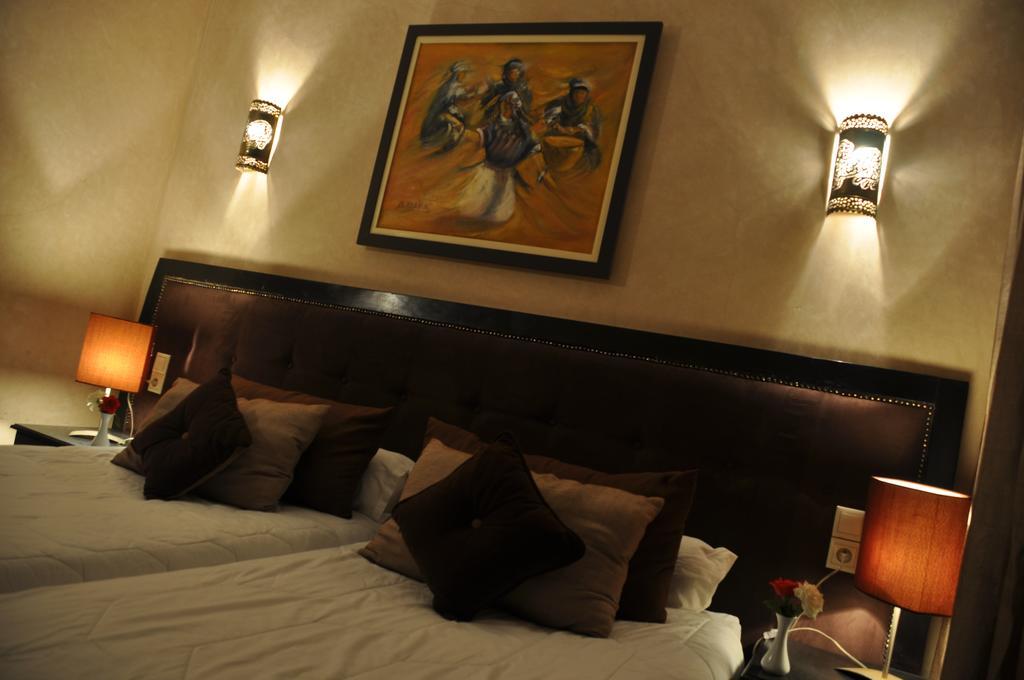 Hotel Mechouar Plaza Szavíra Kültér fotó