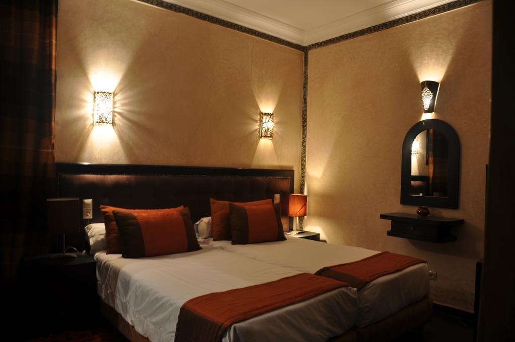 Hotel Mechouar Plaza Szavíra Kültér fotó